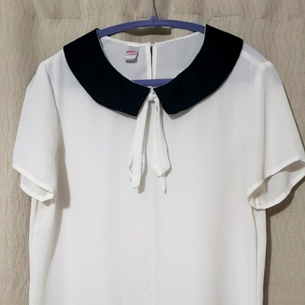 Peter pan collar top